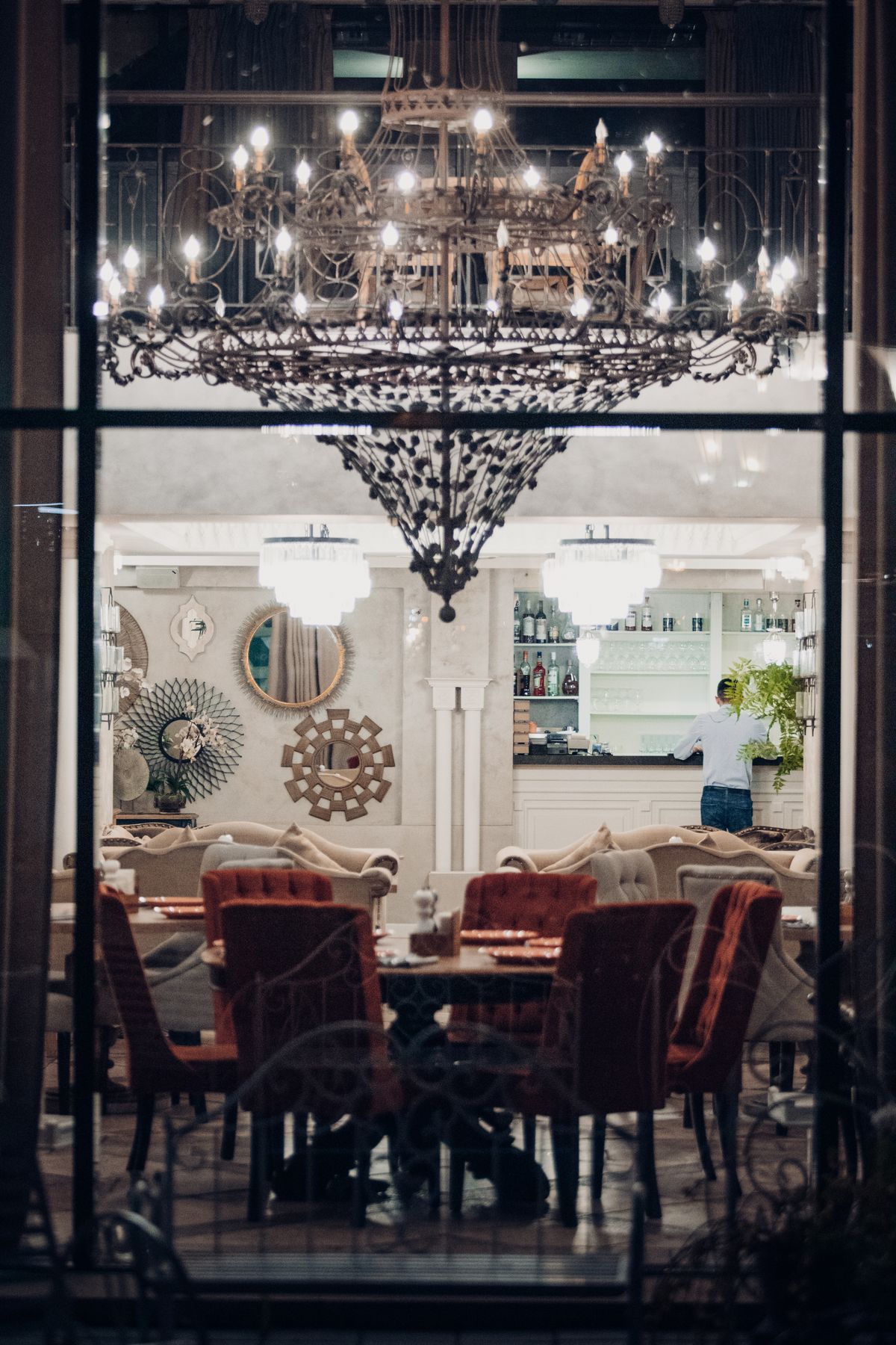 Elegant table setting with wine glasses
